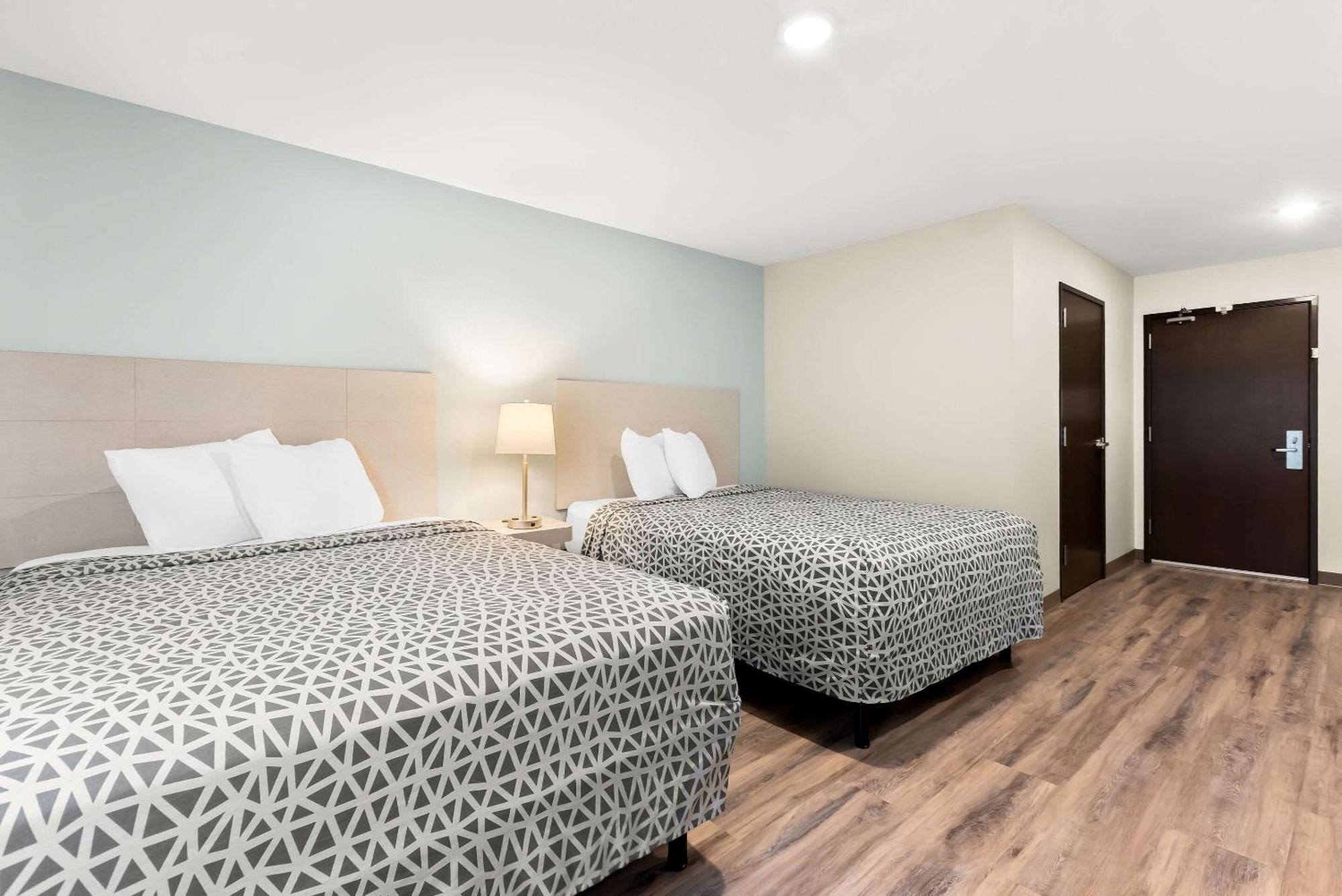 Woodspring Suites Savannah West Chatham Parkway Extérieur photo
